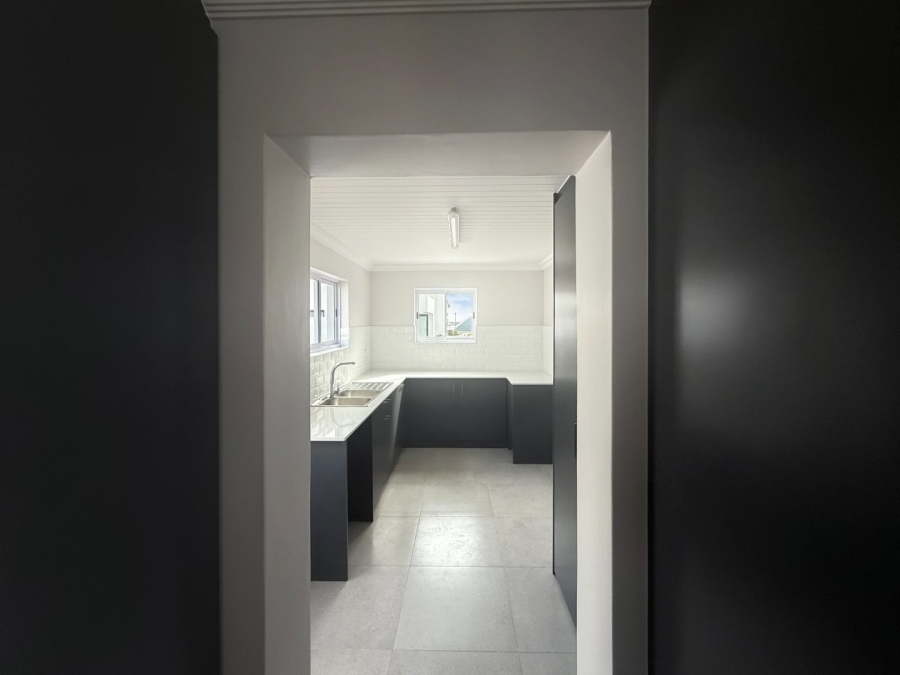 4 Bedroom Property for Sale in Da Gama Bay Western Cape